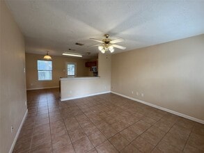 14129 Broken Arrow Dr in Willis, TX - Building Photo - Building Photo
