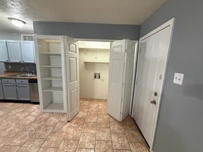 24307 Rockin 7 Dr in Hockley, TX - Foto de edificio - Building Photo