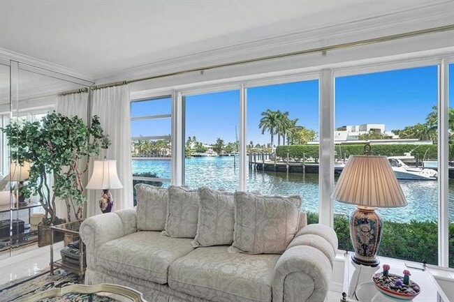property at 180 Isle of Venice Dr