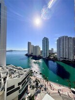 300 S Biscayne Blvd, Unit T1414 in Miami, FL - Building Photo