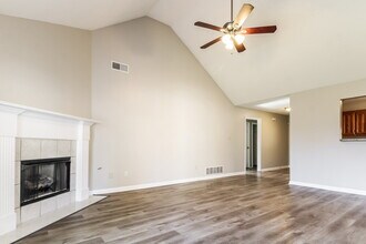 9345 Sarsen Dr in Cordova, TN - Building Photo - Building Photo