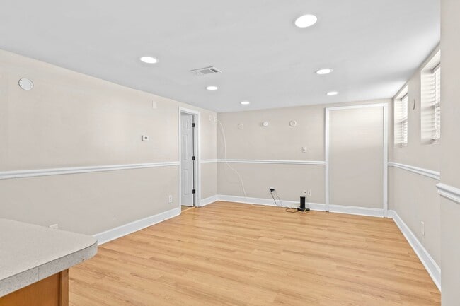 property at 3534 E Fall Creek Pkwy N Dr