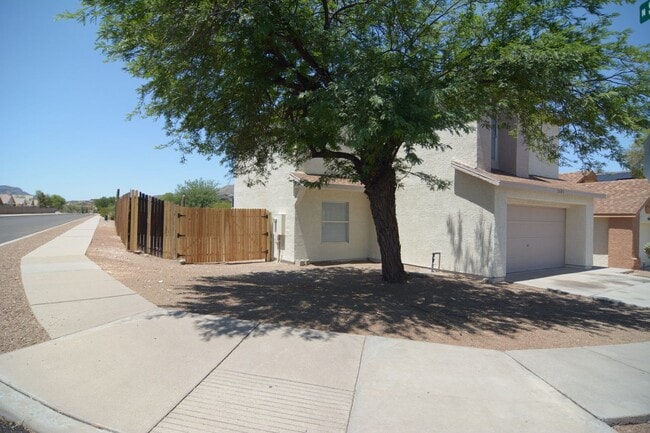 2601 W Aiden St in Tucson, AZ - Building Photo - Building Photo