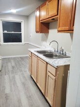 16816 Glendale Ave in Cleveland, OH - Foto de edificio - Building Photo