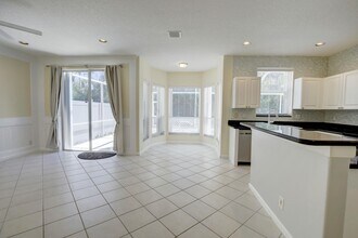 7715 Colony Lake Dr in Boynton Beach, FL - Building Photo - Building Photo
