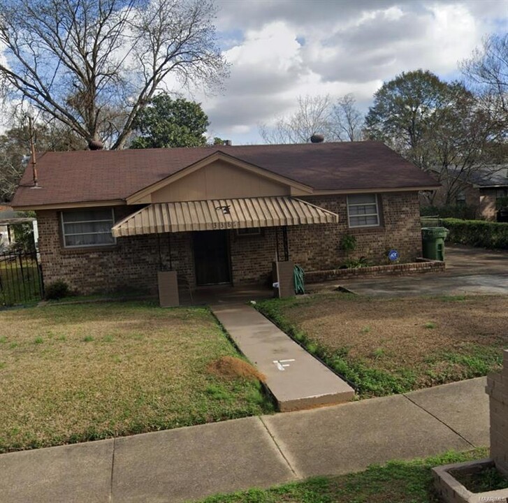 3387 Caffey Dr in Montgomery, AL - Building Photo