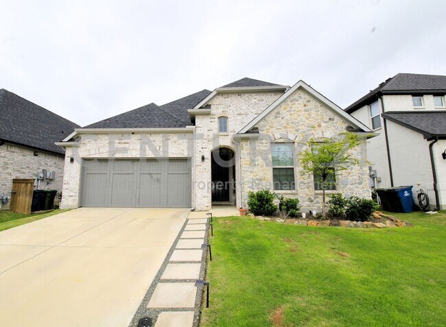property at 128 Glenwood Dr