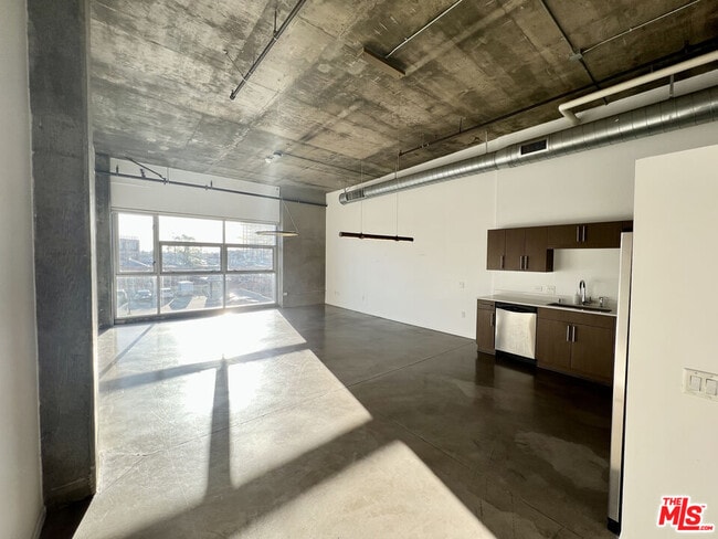 property at 510 S Hewitt St