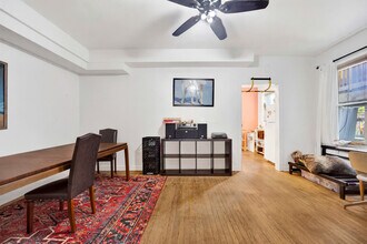 2638 W Haddon Ave in Chicago, IL - Building Photo - Building Photo