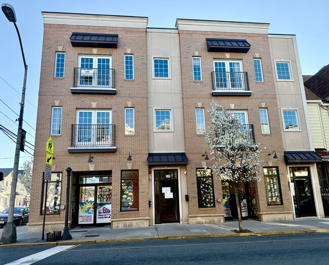 property at 313 Frank E Rodgers Blvd N