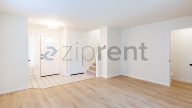 730 Jefferson St in Petaluma, CA - Building Photo - Building Photo