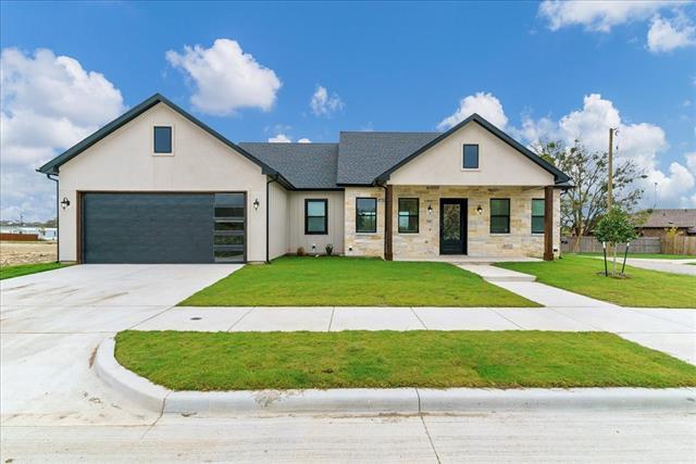 500 Highview Ct in Godley, TX - Building Photo - Building Photo