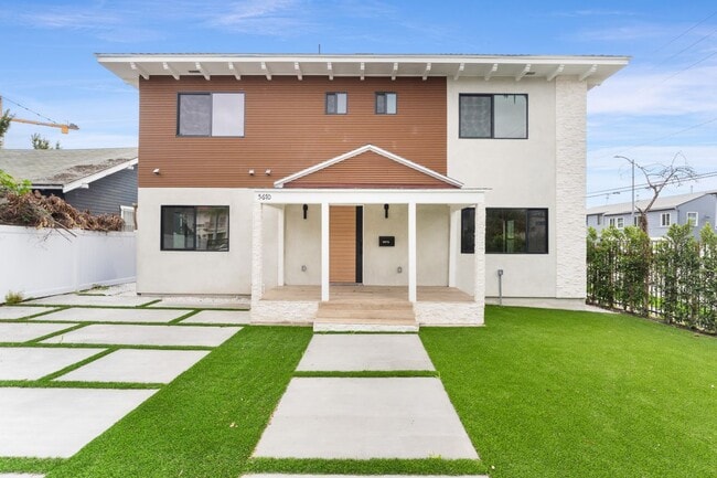 property at 5670 Lexington Ave