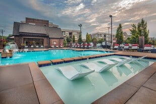 Retreat at Lenox Village