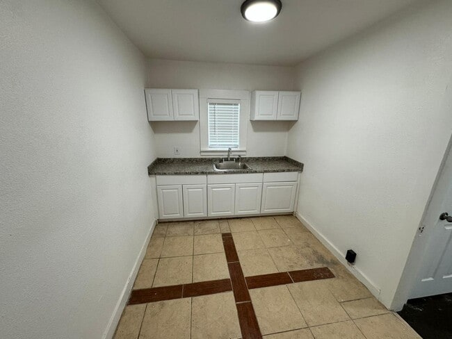 property at 1416 Craig St