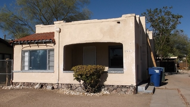 1332 N 1st Ave in Tucson, AZ - Foto de edificio