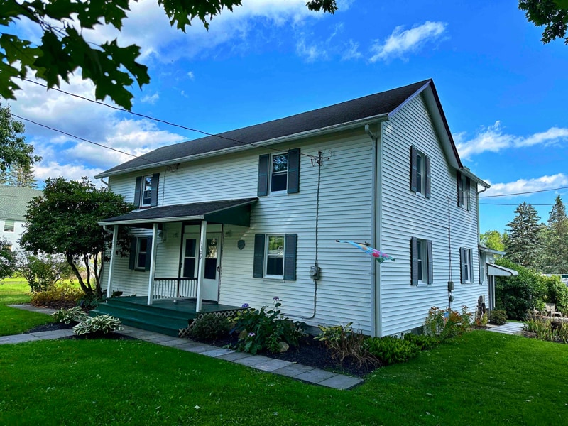 1109-1111 Mill St in Tobyhanna, PA - Building Photo