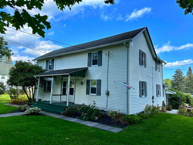 1109-1111 Mill St