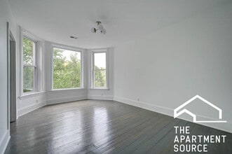 3307 W Crystal St in Chicago, IL - Foto de edificio - Building Photo