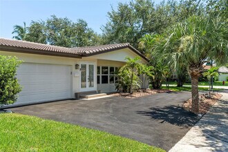 2181 NE 62nd St in Fort Lauderdale, FL - Building Photo - Building Photo