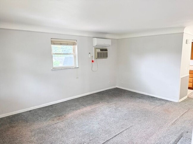 7134 Delaware Ave in Deer Park, OH - Building Photo - Building Photo