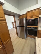 6010 W Cambridge Ave in Visalia, CA - Building Photo - Building Photo