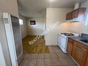 2542 Main St in Barstow, CA - Building Photo - Building Photo