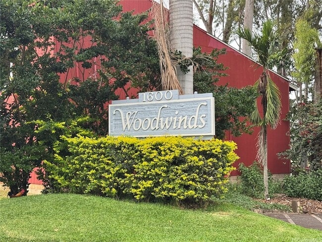 property at 1600 Wilikina Dr