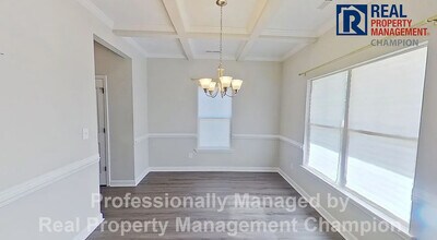 1003 Marston Dr in Jacksonville, NC - Foto de edificio - Building Photo