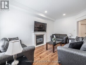 41 Cedar Springs Dr in Richmond Hill, ON - Building Photo - Building Photo