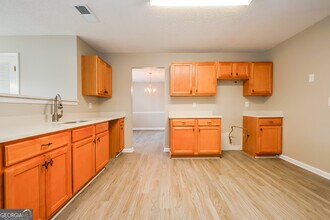 1707 Deer Crossing Way in Jonesboro, GA - Building Photo - Building Photo