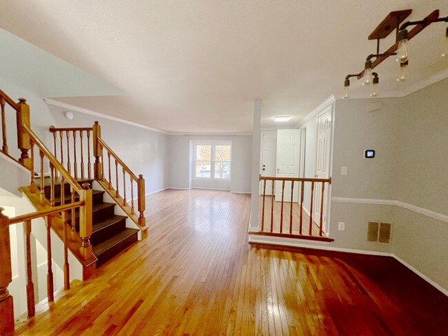 property at 11570 Hill Meade Ln