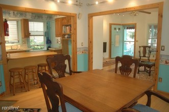 73 Cookman Ave in Ocean Grove, NJ - Building Photo - Building Photo