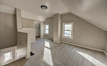 1409 Bever Ave SE in Cedar Rapids, IA - Building Photo - Building Photo