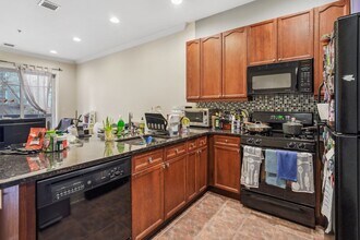 61 Grand St in Jersey City, NJ - Building Photo - Building Photo