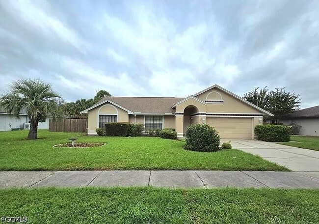 4636 Creekview Ln
