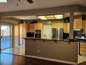 2236 Newport Ct in Discovery Bay, CA - Building Photo - Building Photo