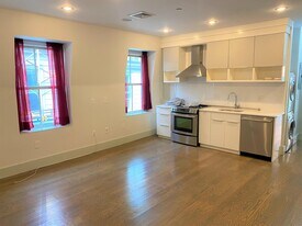 15 Boardman St, Unit 2 in Cambridge, MA - Building Photo