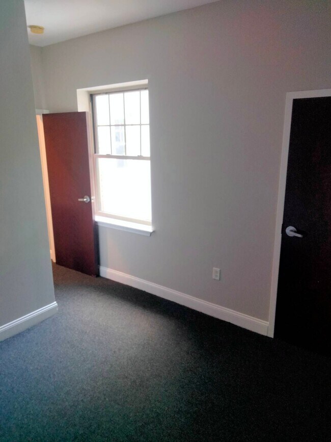 210 Farmington Ave in Hartford, CT - Building Photo - Building Photo