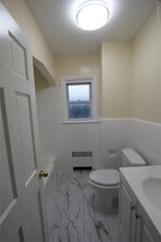 215 Colonial Ave in Freeport, NY - Building Photo - Building Photo