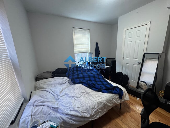 53 Dudley St, Unit 2 in Boston, MA - Foto de edificio - Building Photo