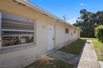 1706 Cypress Dr in Ft. Myers, FL - Building Photo - Building Photo