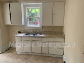 1313 S Chestnut St in Henderson, NC - Building Photo - Building Photo