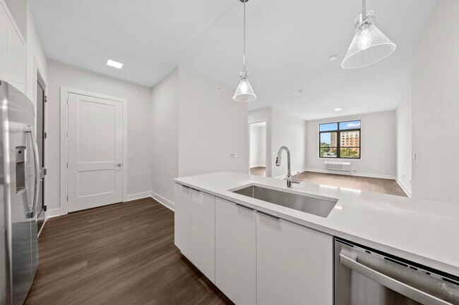 121 34th St in Union City, NJ - Foto de edificio - Building Photo