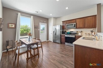 321 Bella Luna Way in Liberty Hill, TX - Building Photo - Building Photo