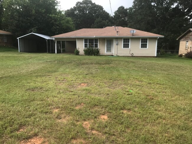 property at 2292 FM 852
