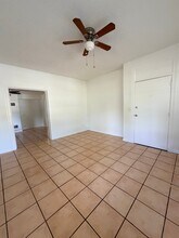 869 Lincoln Ave, Unit 102 in Pasadena, CA - Building Photo - Building Photo