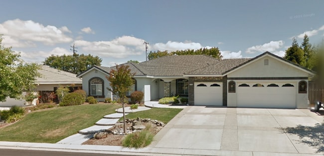 property at 1045 Wild Oak Dr