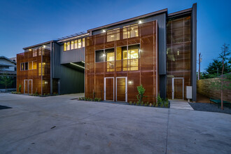 Bardo Lofts in Dallas, TX - Building Photo - Building Photo