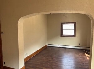304 S Main St, Unit Duplex in Alma, WI - Building Photo - Building Photo